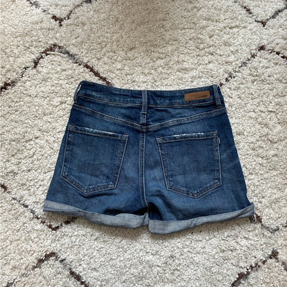 Garage shorts - Picture 2 of 6